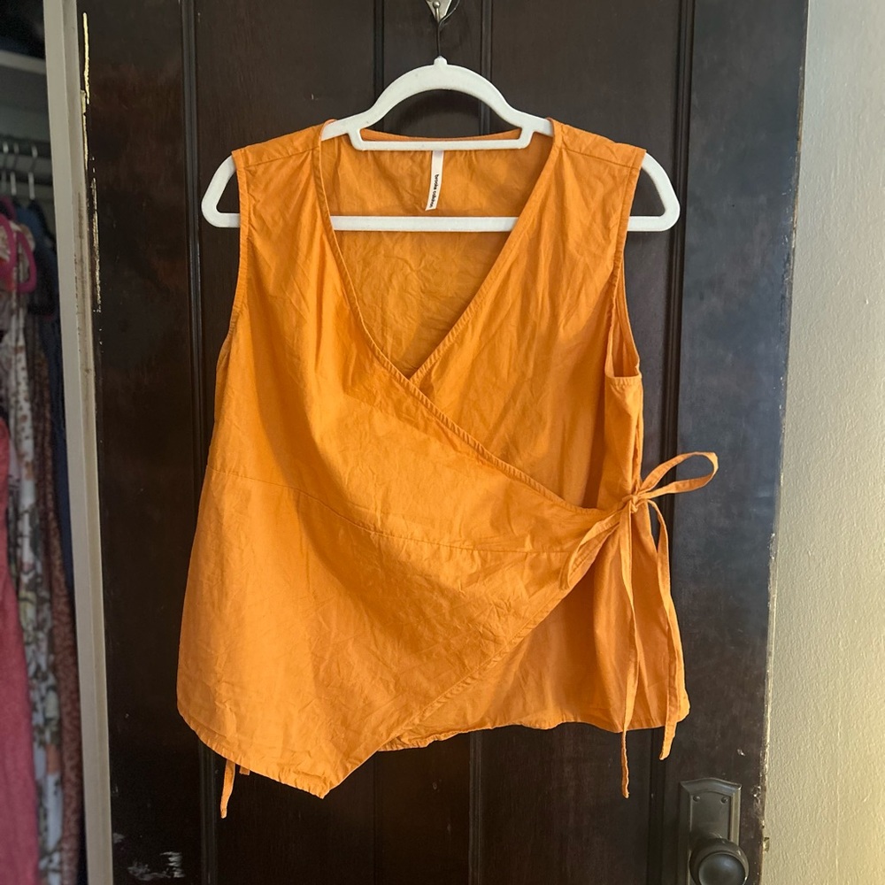 Brooke Callahan Wrap Top - Picture 3 of 7